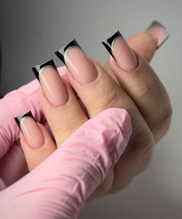 nails